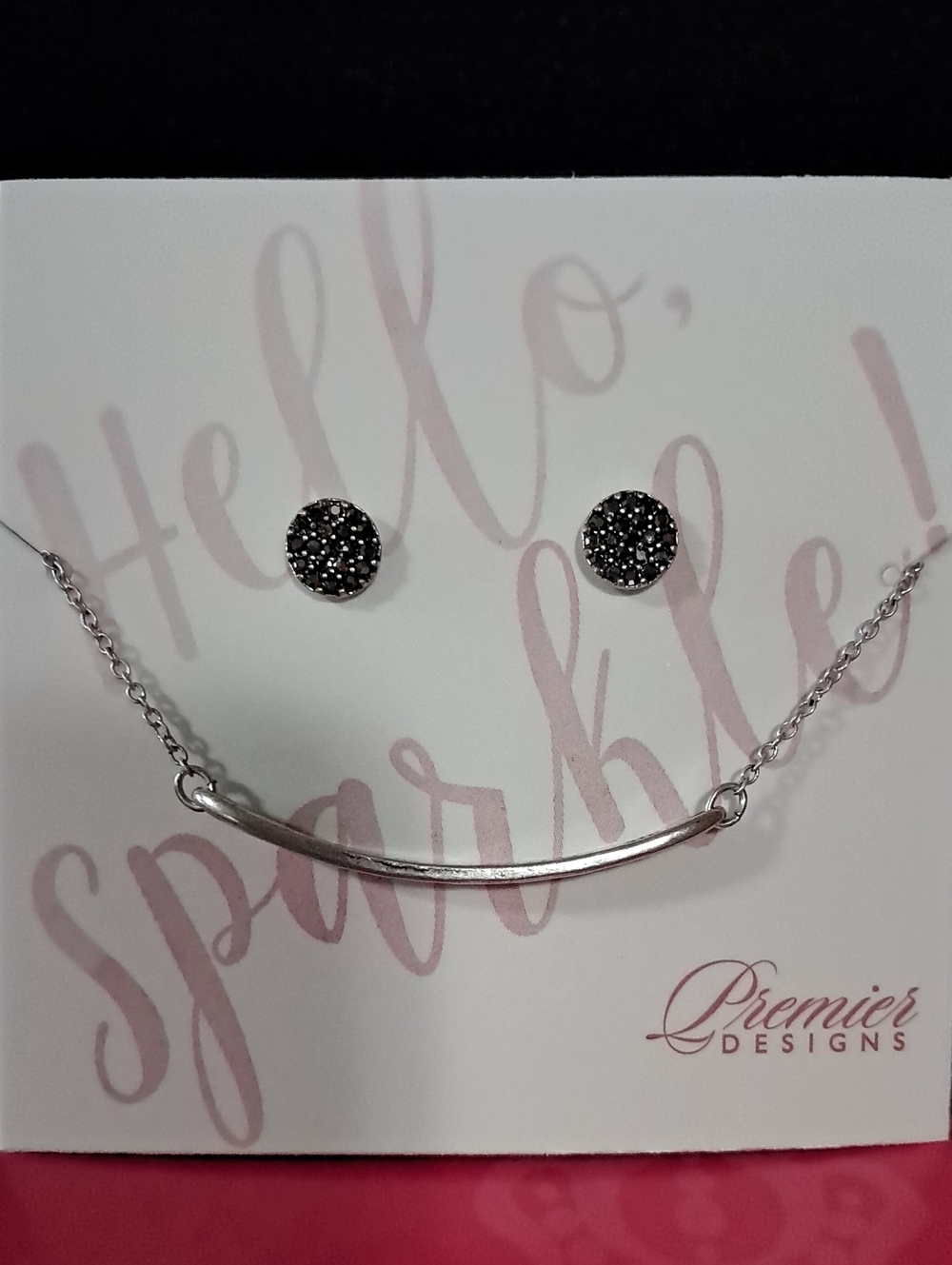 Premier Designs Silver Tone Bar Braclet with Black Druzy Style Studs